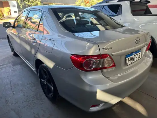 TOYOTA-COROLLA-2013