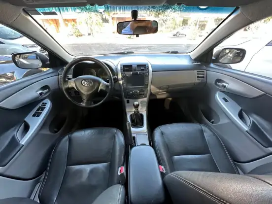 TOYOTA-COROLLA-1.8 GLI 16V FLEX 4P MANUAL TOYOTA-COROLLA-2013