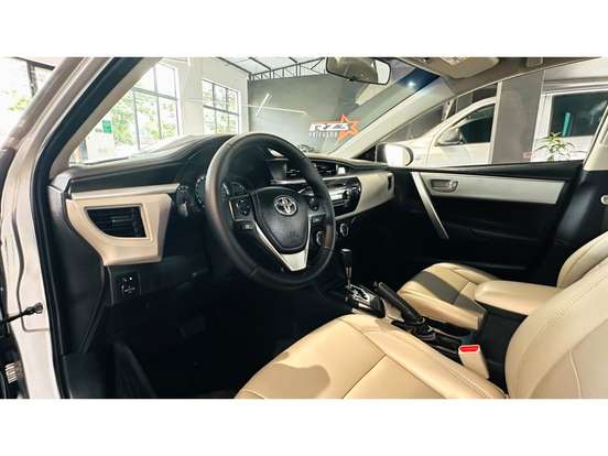 TOYOTA-COROLLA-2014