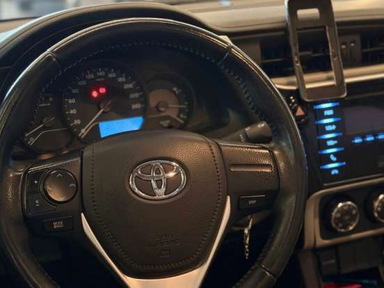 TOYOTA-COROLLA-1.8 GLI UPPER 16V FLEX 4P AUTOMÁTICO TOYOTA-COROLLA-2018