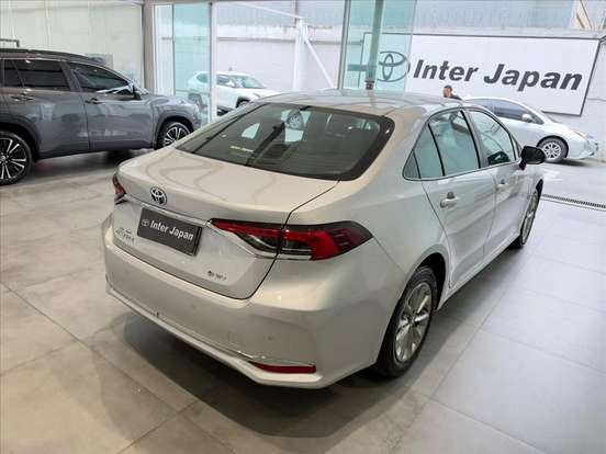 TOYOTA-COROLLA-2025