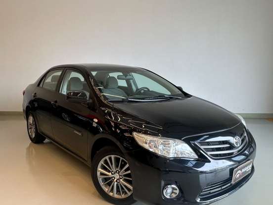 TOYOTA-COROLLA-2011