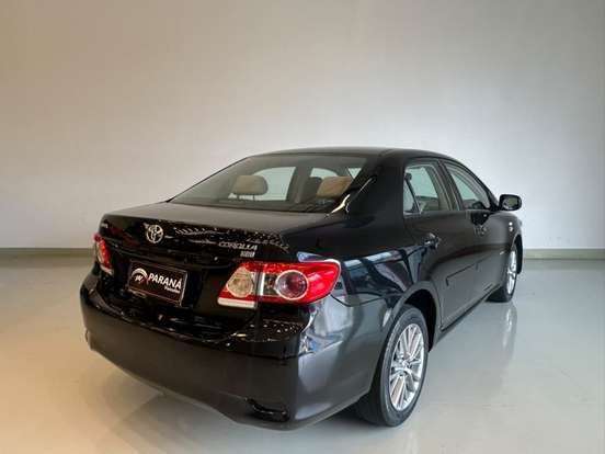 TOYOTA-COROLLA-2011