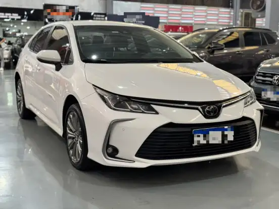 TOYOTA-COROLLA-2023