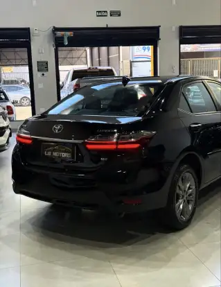 TOYOTA-COROLLA-2018