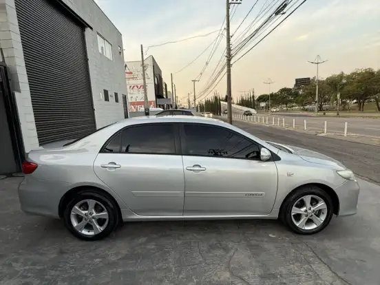 TOYOTA-COROLLA-2.0 XEI 16V FLEX 4P AUTOMÁTICO TOYOTA-COROLLA-2013