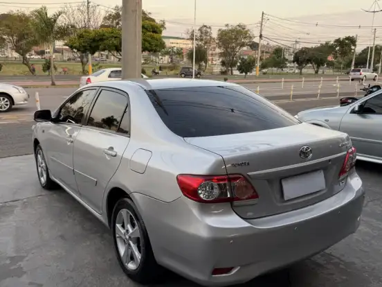 TOYOTA-COROLLA-2.0 XEI 16V FLEX 4P AUTOMÁTICO TOYOTA-COROLLA-2013