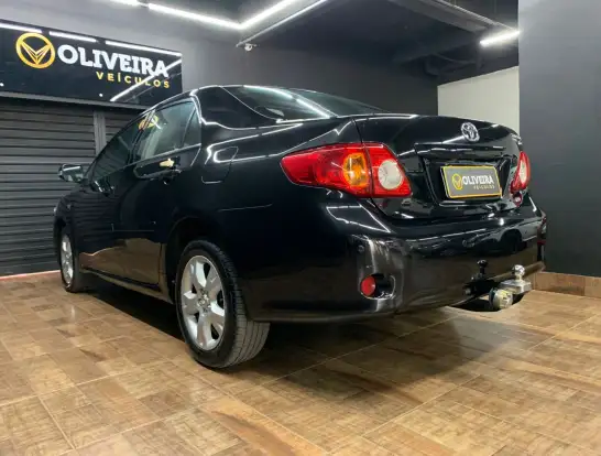 TOYOTA-COROLLA-2010