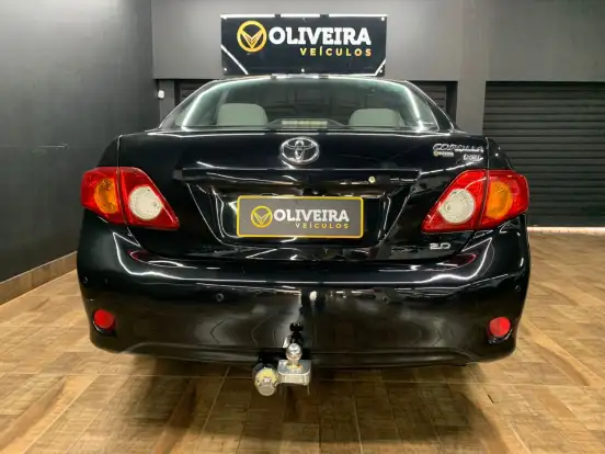 TOYOTA-COROLLA-2010