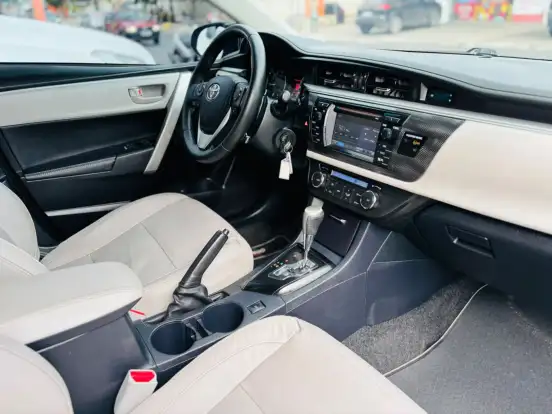 TOYOTA-COROLLA-2016