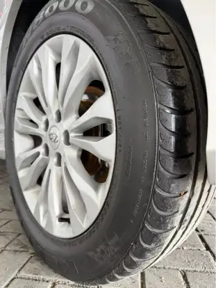 TOYOTA-COROLLA-2019