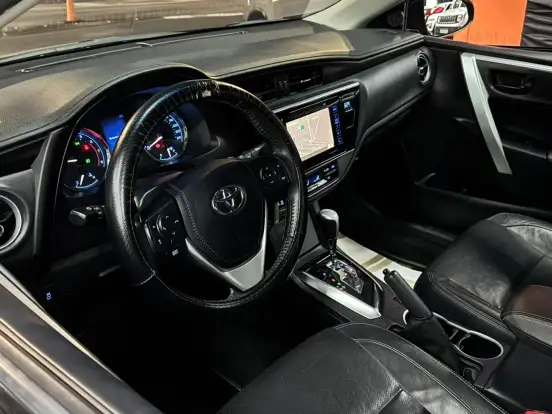 TOYOTA-COROLLA-2019