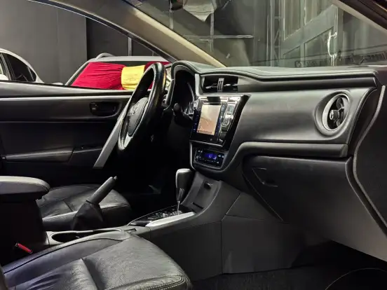 TOYOTA-COROLLA-2019