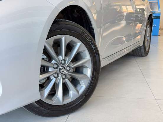TOYOTA-COROLLA-2025