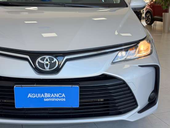 TOYOTA-COROLLA-2025
