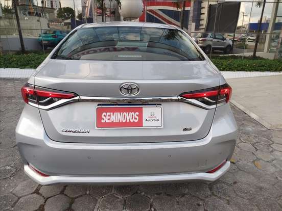 TOYOTA-COROLLA-2024