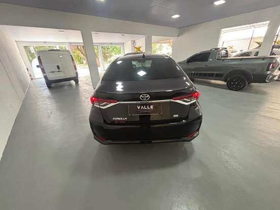 TOYOTA-COROLLA-2021