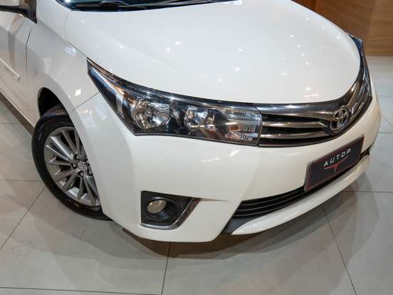 TOYOTA-COROLLA-2016