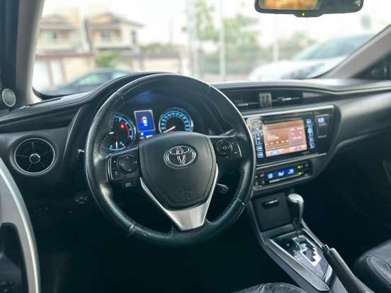 TOYOTA-COROLLA-2.0 XEI 16V FLEX 4P AUTOMÁTICO TOYOTA-COROLLA-2018