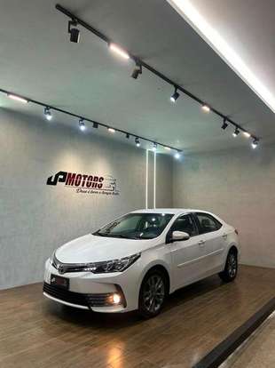TOYOTA-COROLLA-2018