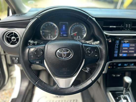 TOYOTA-COROLLA-2019
