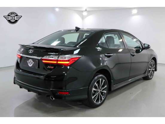 TOYOTA-COROLLA-2018