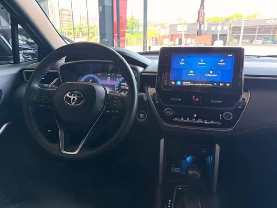 TOYOTA-COROLLA CROSS-2024