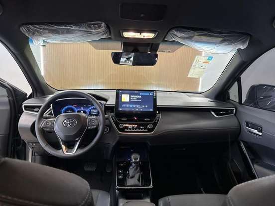 TOYOTA-COROLLA CROSS-2026