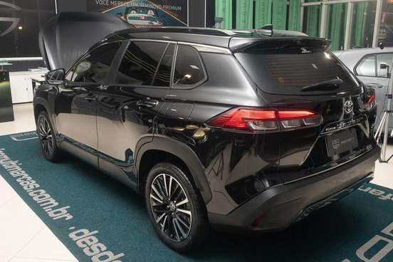 TOYOTA-COROLLA CROSS-2024