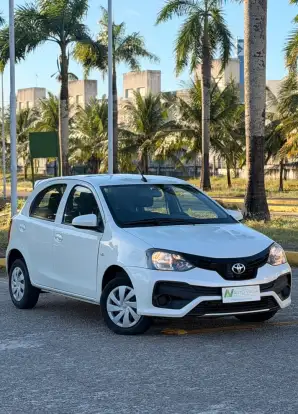 TOYOTA-ETIOS-2019