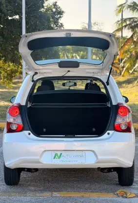 TOYOTA-ETIOS-2019