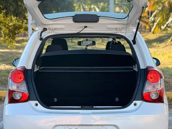 TOYOTA-ETIOS-1.3 X 16V FLEX 4P MANUAL TOYOTA-ETIOS-2019