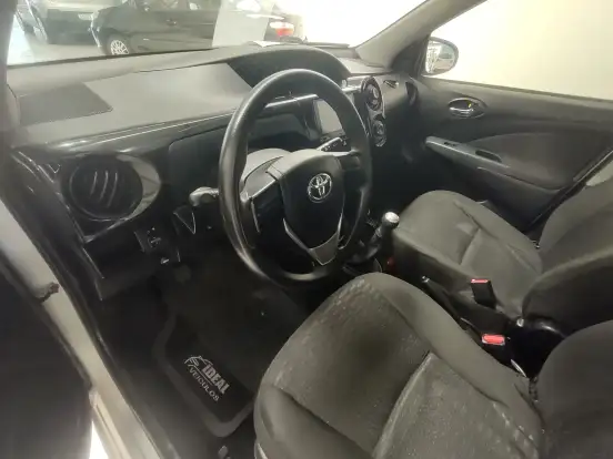 TOYOTA-ETIOS-1.3 X 16V FLEX 4P MANUAL TOYOTA-ETIOS-2014
