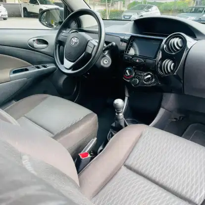 TOYOTA-ETIOS-2020