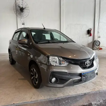 TOYOTA-ETIOS-2019