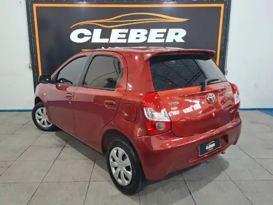 TOYOTA-ETIOS-1.3 XS 16V FLEX 4P MANUAL TOYOTA-ETIOS-2013