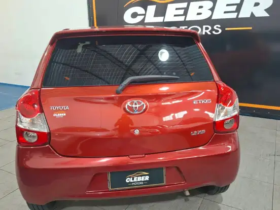 TOYOTA-ETIOS-1.3 XS 16V FLEX 4P MANUAL TOYOTA-ETIOS-2013