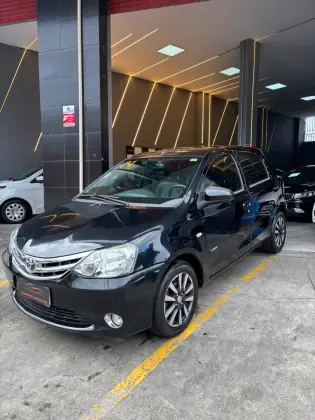 TOYOTA ETIOS 1.5 PLATINUM 16V FLEX 4P MANUAL
