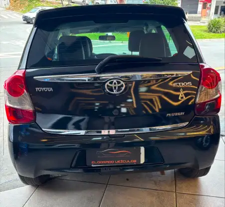TOYOTA-ETIOS-2014
