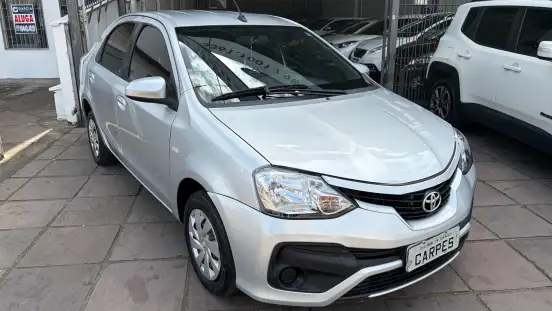 TOYOTA-ETIOS-2017