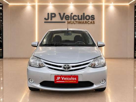 TOYOTA-ETIOS-2014