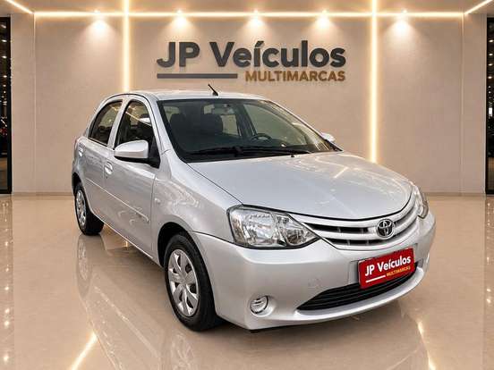 TOYOTA-ETIOS-1.3 X 16V FLEX 4P MANUAL TOYOTA-ETIOS-2014