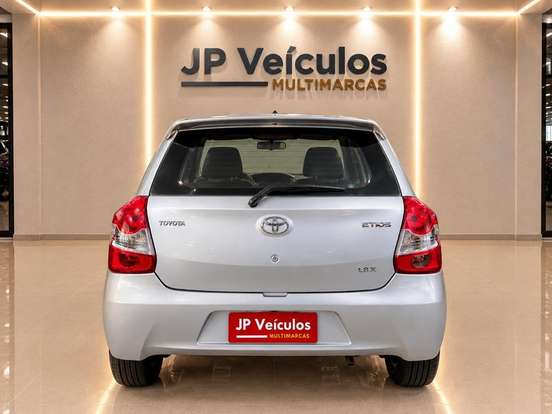 TOYOTA-ETIOS-1.3 X 16V FLEX 4P MANUAL TOYOTA-ETIOS-2014