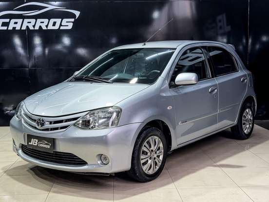 TOYOTA-ETIOS-2013
