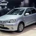 TOYOTA ETIOS 1.3 XS 16V FLEX 4P MANUAL TOYOTA ETIOS 1.3 XS 16V FLEX 4P MANUAL