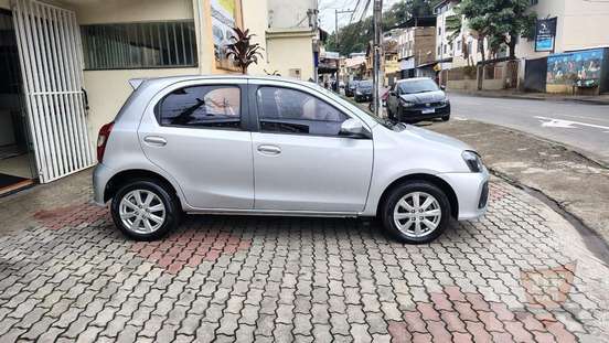 TOYOTA-ETIOS-2020