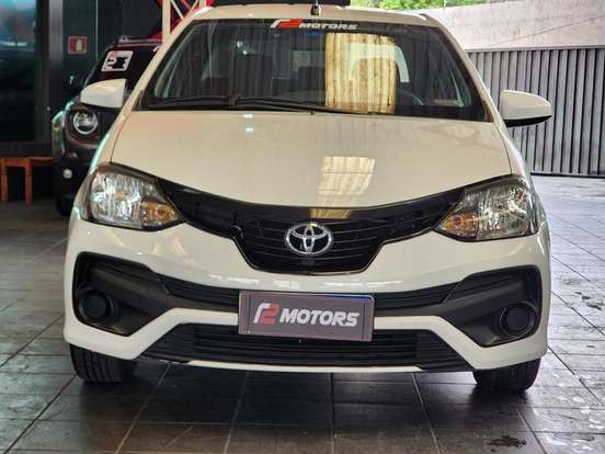 TOYOTA-ETIOS-2019
