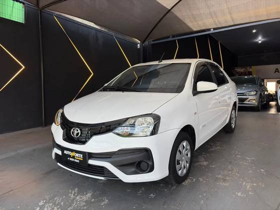 TOYOTA ETIOS 1.5 X SEDAN 16V FLEX 4P MANUAL