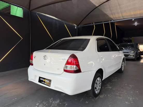 TOYOTA-ETIOS-1.5 X SEDAN 16V FLEX 4P MANUAL TOYOTA-ETIOS-2019