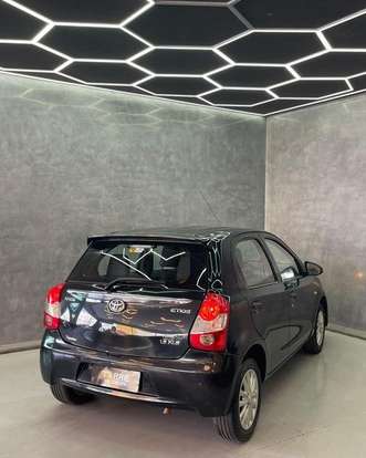 TOYOTA-ETIOS-1.5 XLS 16V FLEX 4P MANUAL TOYOTA-ETIOS-2014
